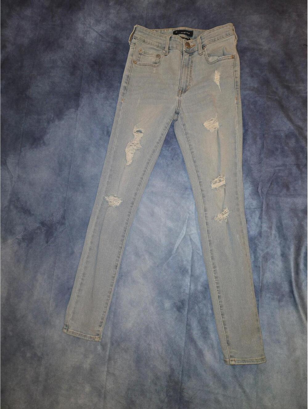 Aeropostale skinny jeans